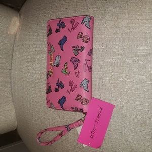 Betsey Johnson pink wallet